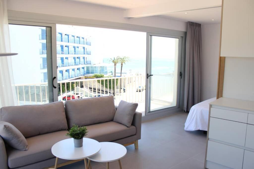 Beautiful Loft, Huge Sunny Terrace, View Over The Beach And Sea Росас Экстерьер фото