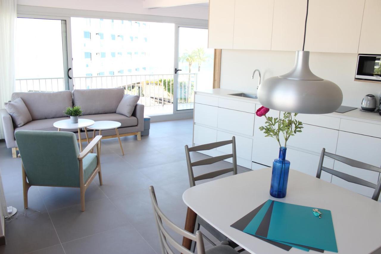 Beautiful Loft, Huge Sunny Terrace, View Over The Beach And Sea Росас Экстерьер фото